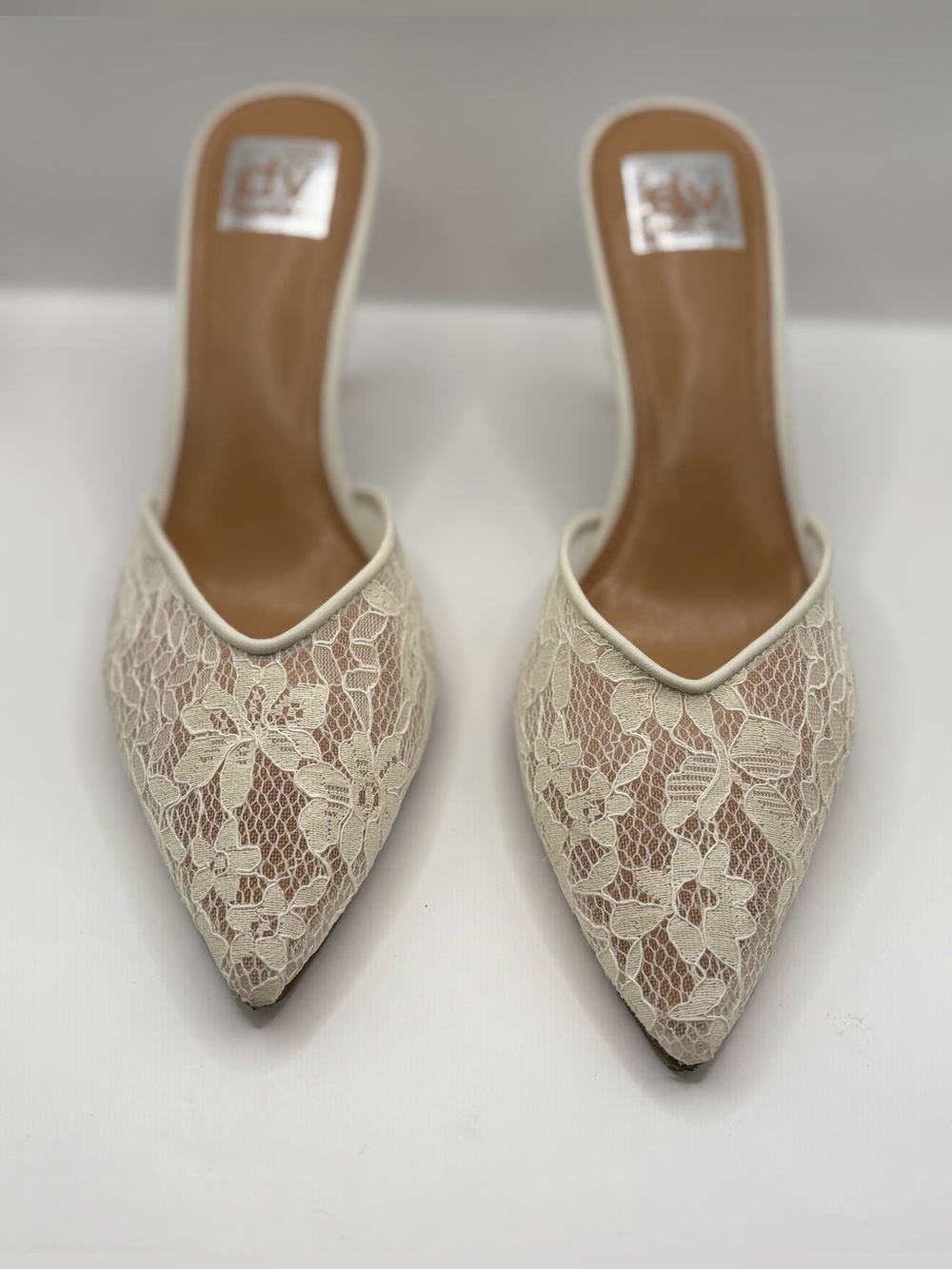 Lace-Overlay Cream Pointed-Toe Mules